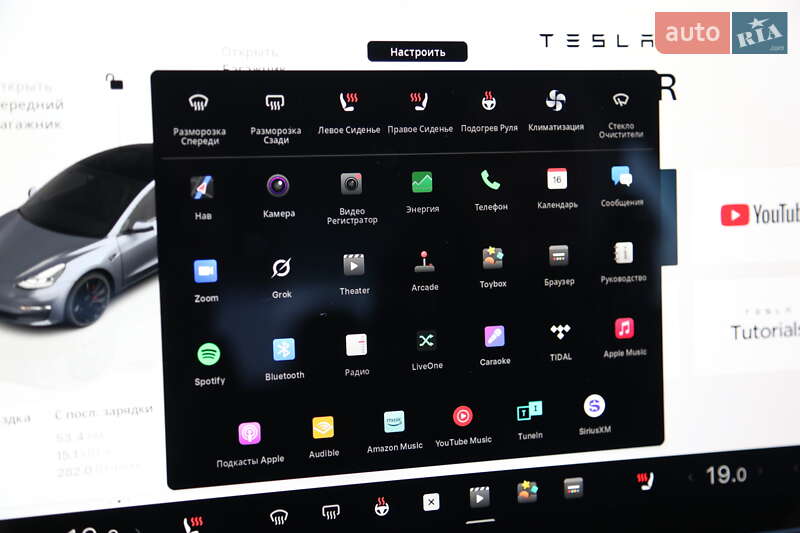 Седан Tesla Model 3 2023 в Києві