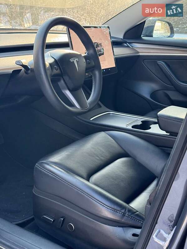 Седан Tesla Model 3 2023 в Хмельницком