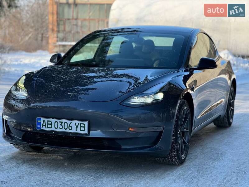 Седан Tesla Model 3 2023 в Хмельницком