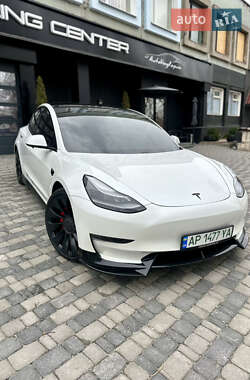 Седан Tesla Model 3 2021 в Запорожье