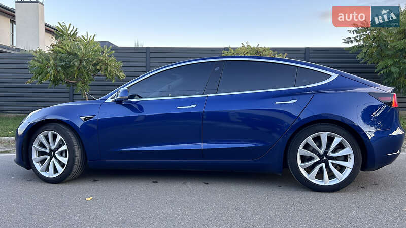 Седан Tesla Model 3 2019 в Києві