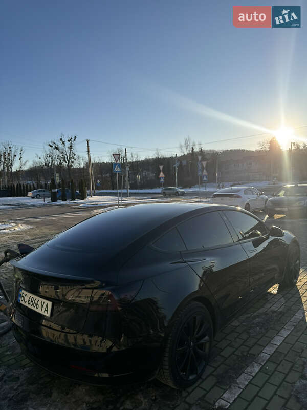 Седан Tesla Model 3 2019 в Львові фото 21 Седан Tesla Model 3 2019 в Львові