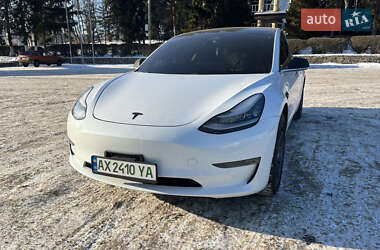 Седан Tesla Model 3 2019 в Краснокутську