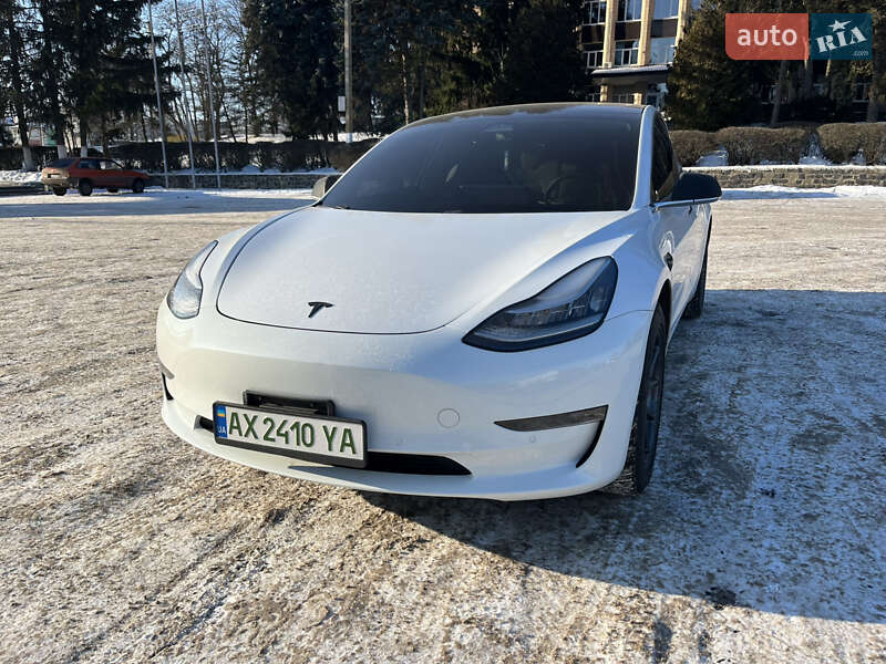 Седан Tesla Model 3 2019 в Краснокутске