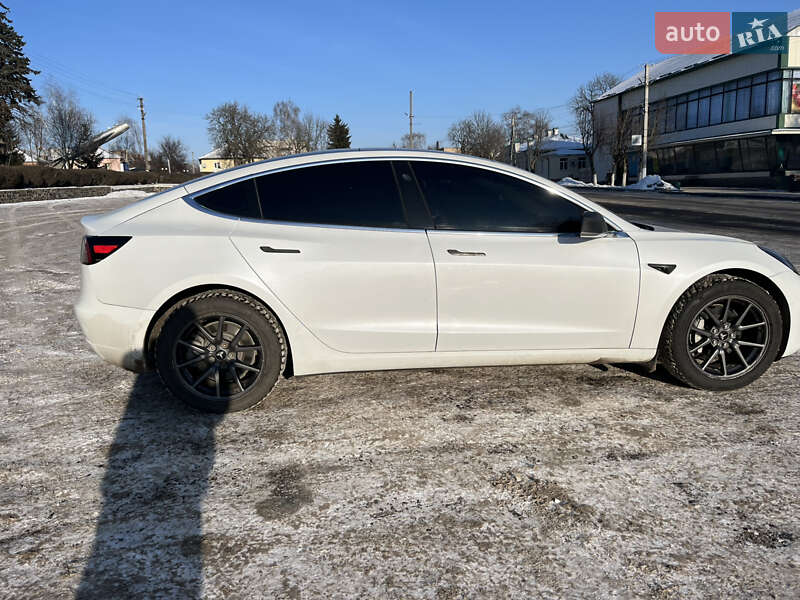 Седан Tesla Model 3 2019 в Краснокутске