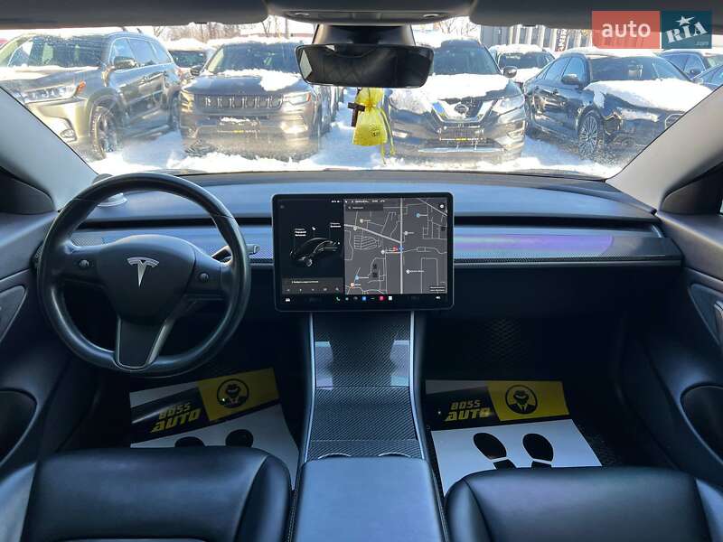 Седан Tesla Model 3 2019 в Ивано-Франковске