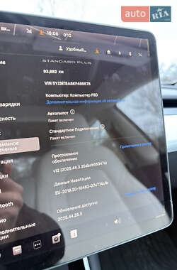 Седан Tesla Model 3 2019 в Киеве