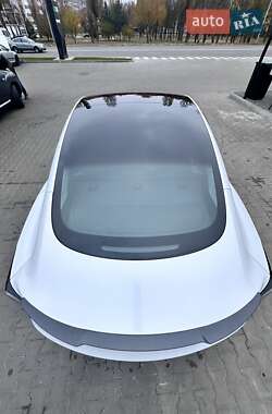 Седан Tesla Model 3 2018 в Киеве фото 6 Седан Tesla Model 3 2018 в Киеве