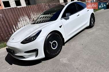 Седан Tesla Model 3 2018 в Києві