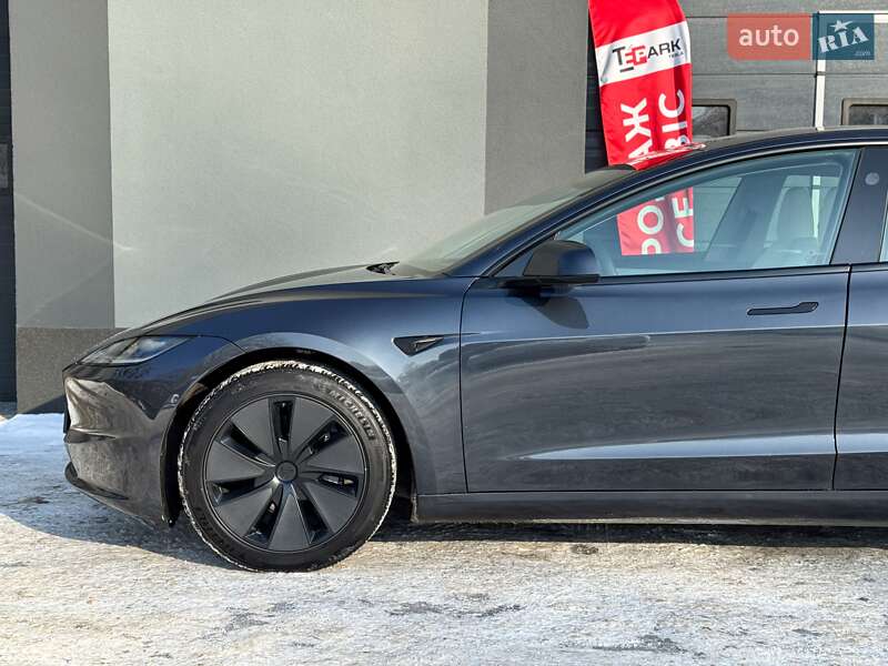Седан Tesla Model 3 2024 в Киеве