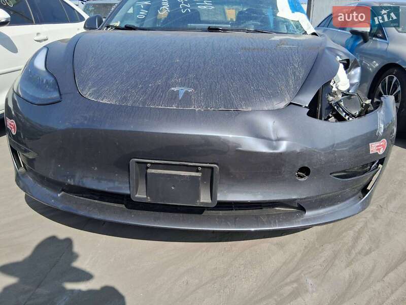 Седан Tesla Model 3 2023 в Белой Церкви