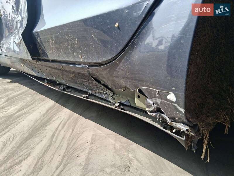 Седан Tesla Model 3 2023 в Белой Церкви