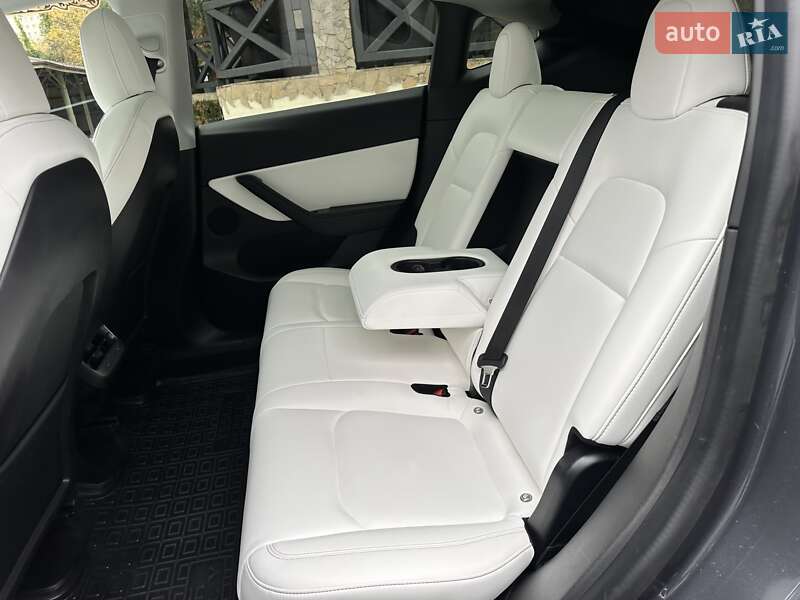 Седан Tesla Model 3 2018 в Киеве фото 18 Седан Tesla Model 3 2018 в Киеве