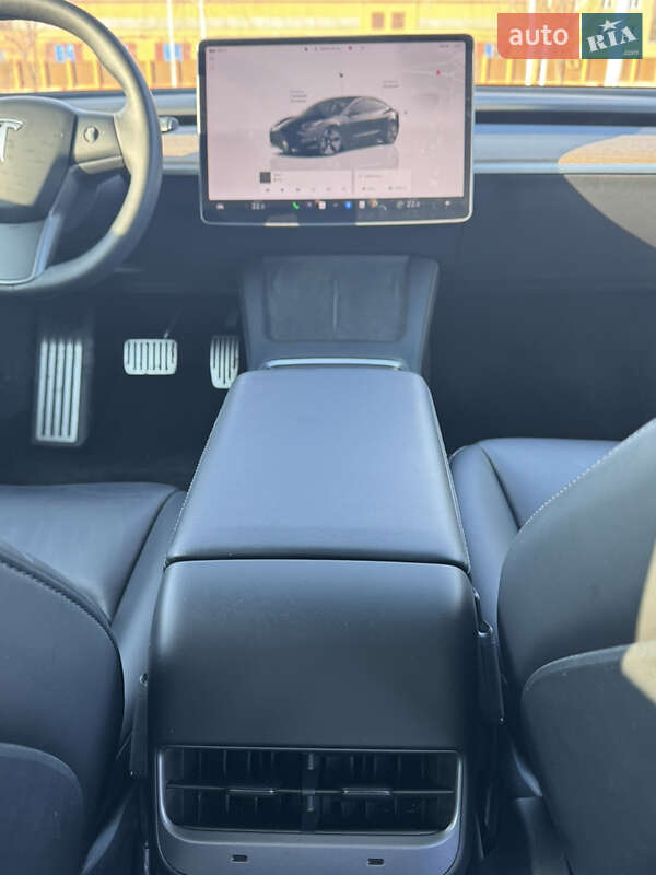 Седан Tesla Model 3 2022 в Ізмаїлі фото 17 Седан Tesla Model 3 2022 в Ізмаїлі
