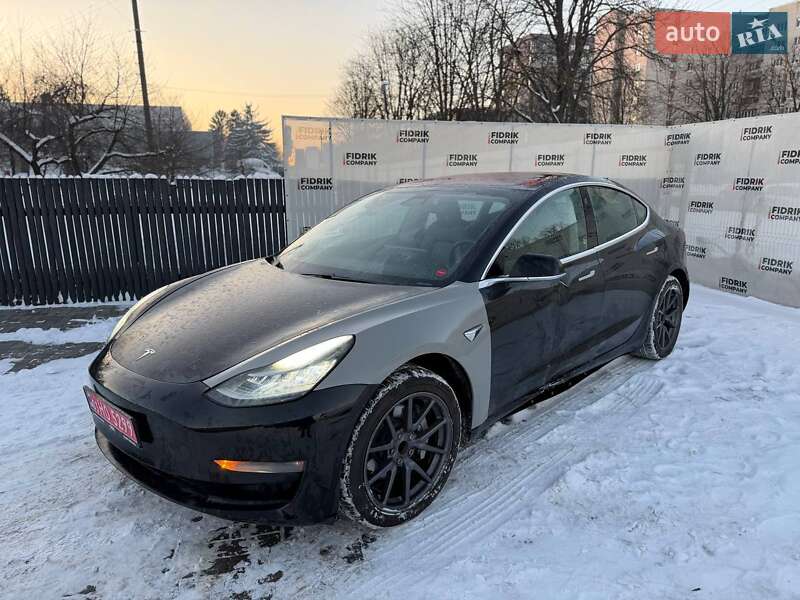 Седан Tesla Model 3 2018 в Луцьку фото 3 Седан Tesla Model 3 2018 в Луцьку
