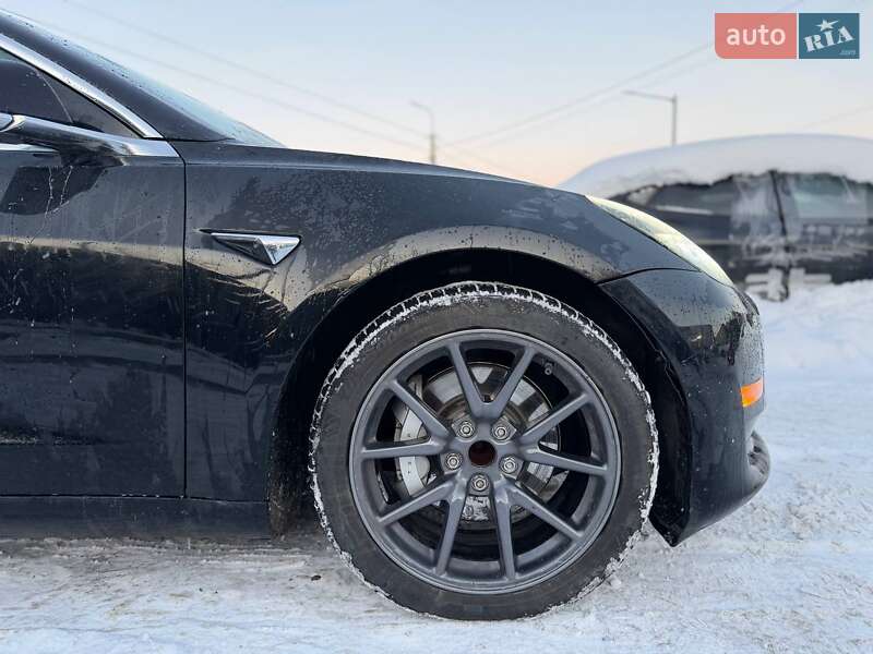 Седан Tesla Model 3 2018 в Луцьку фото 5 Седан Tesla Model 3 2018 в Луцьку