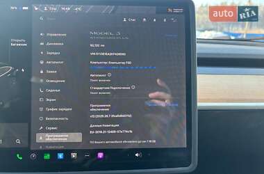 Седан Tesla Model 3 2019 в Ирпене