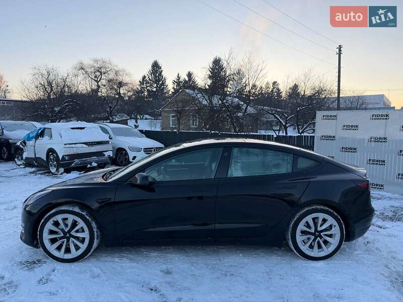 Седан Tesla Model 3 2022 в Луцьку