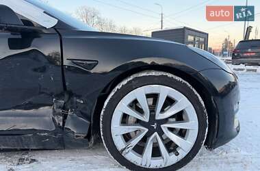 Седан Tesla Model 3 2022 в Луцке
