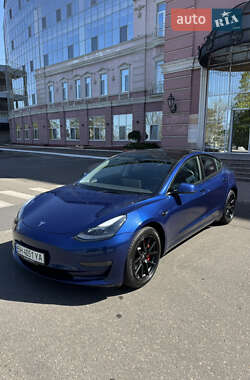 Седан Tesla Model 3 2023 в Одессе