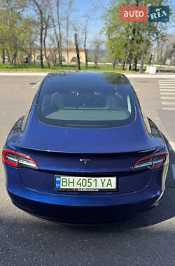 Седан Tesla Model 3 2023 в Одессе