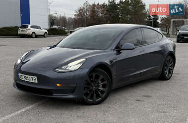 Седан Tesla Model 3 2020 в Дніпрі
