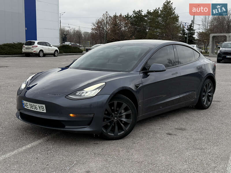 2020 Tesla Model-3, VIN 5YJ3E1EA7LF718897:plate — фото 1 (autoria)