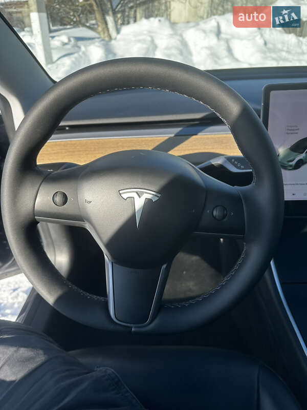 Седан Tesla Model 3 2020 в Тернополе фото 16 Седан Tesla Model 3 2020 в Тернополе