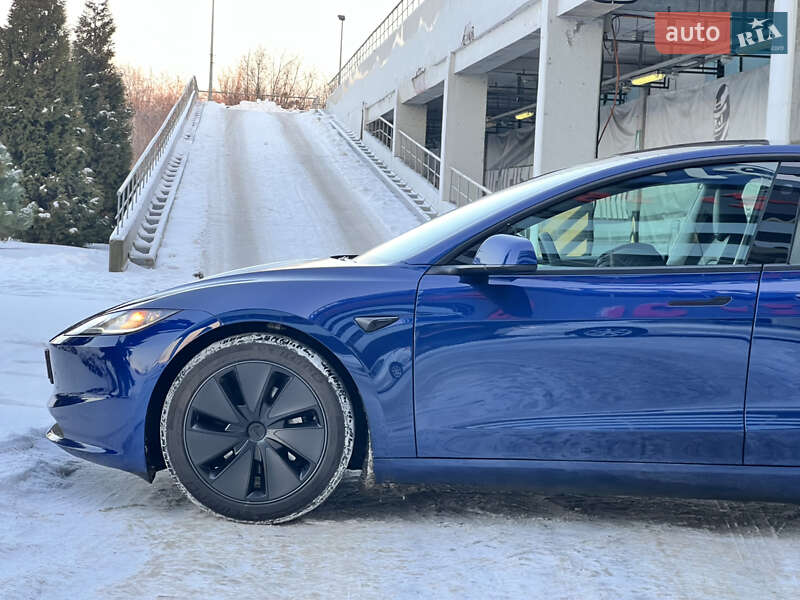 Седан Tesla Model 3 2024 в Киеве фото 24 Седан Tesla Model 3 2024 в Киеве