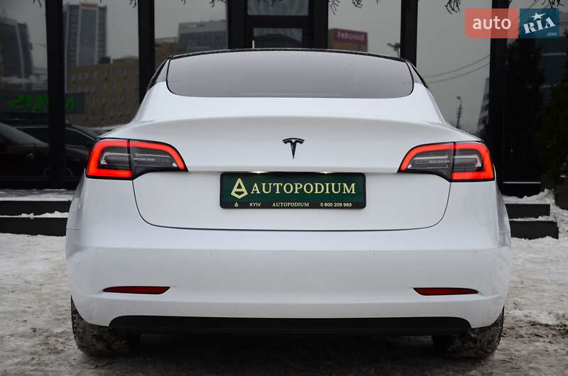 Седан Tesla Model 3 2021 в Киеве фото 10 Седан Tesla Model 3 2021 в Киеве