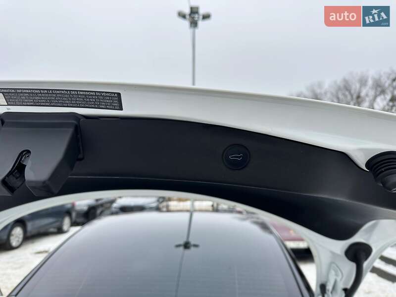 Седан Tesla Model 3 2021 в Киеве фото 43 Седан Tesla Model 3 2021 в Киеве