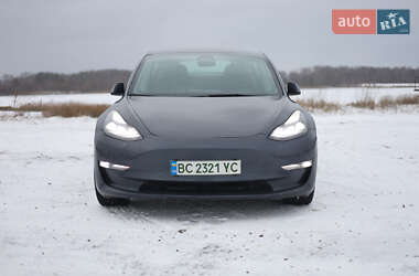 Седан Tesla Model 3 2021 в Львові