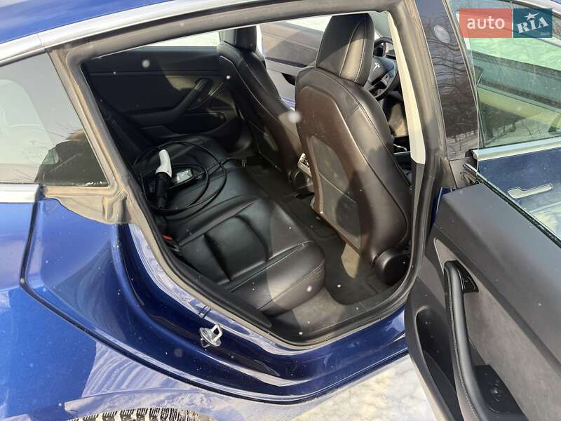 Седан Tesla Model 3 2019 в Харькове
