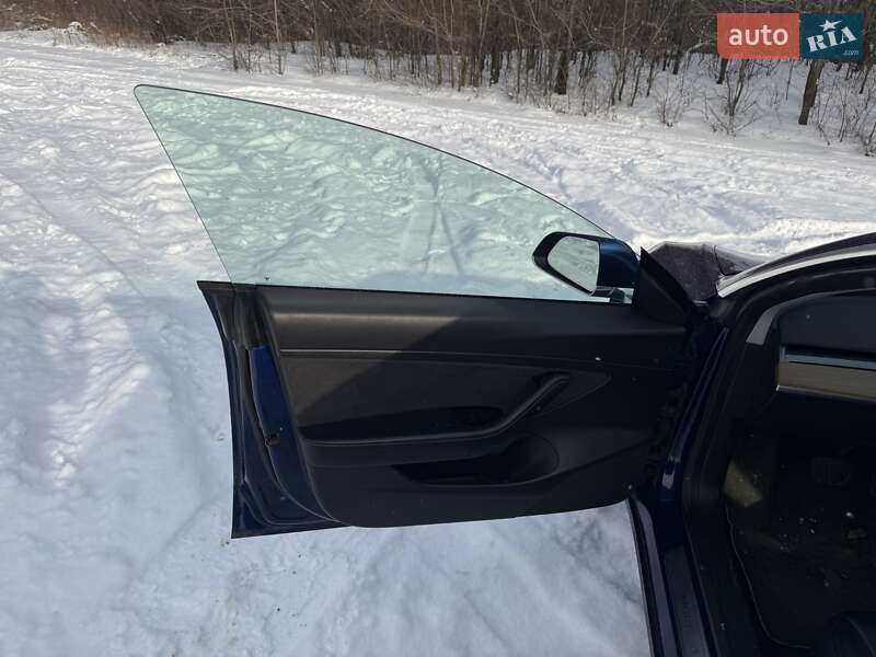 Седан Tesla Model 3 2019 в Харькове