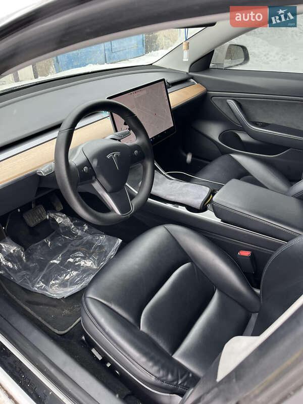 Седан Tesla Model 3 2019 в Борисполе фото 16 Седан Tesla Model 3 2019 в Борисполе