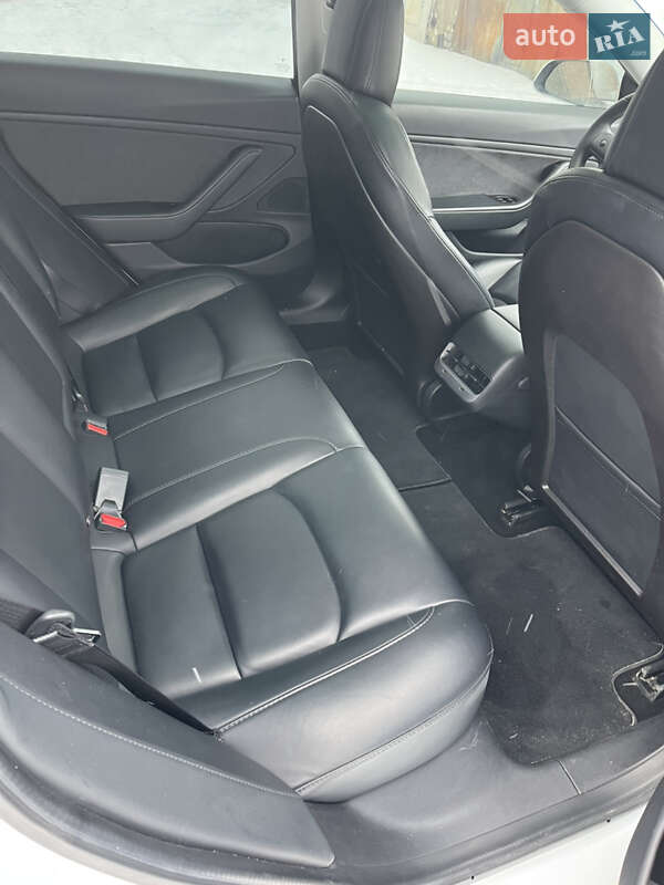 Седан Tesla Model 3 2019 в Борисполе фото 20 Седан Tesla Model 3 2019 в Борисполе