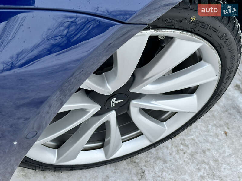 Седан Tesla Model 3 2018 в Дрогобичі фото 7 Седан Tesla Model 3 2018 в Дрогобичі