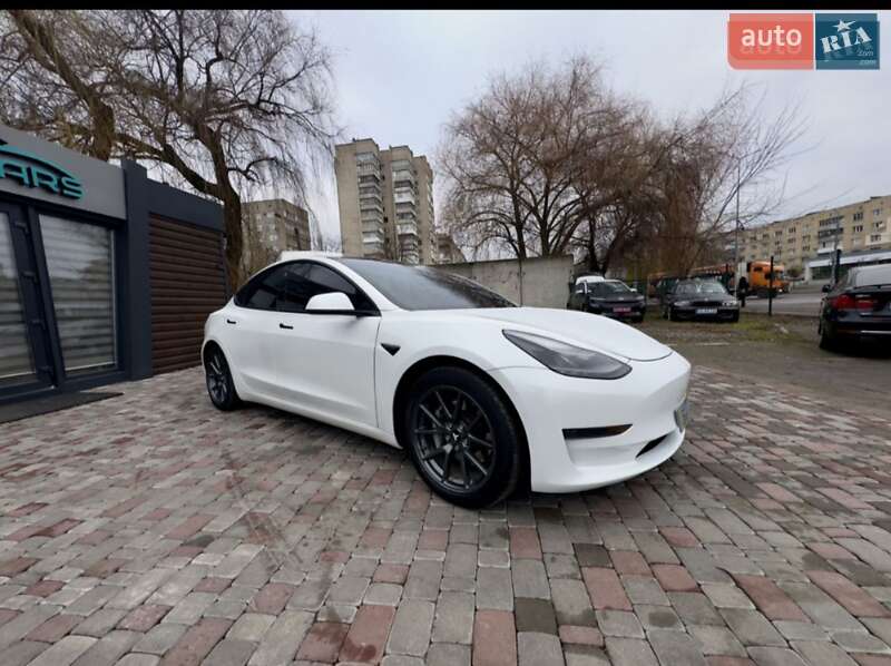 Седан Tesla Model 3 2021 в Вінниці фото 34 Седан Tesla Model 3 2021 в Вінниці