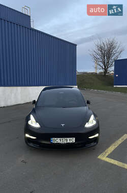 Седан Tesla Model 3 2020 в Львове