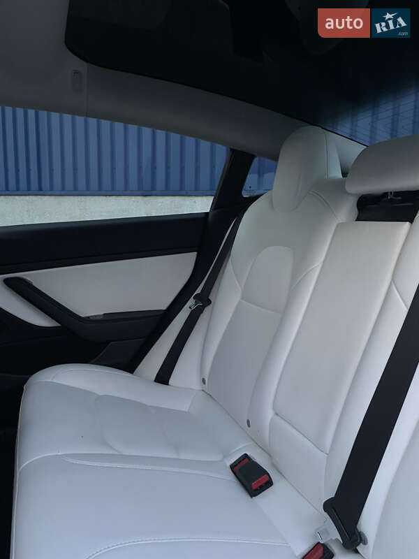 Седан Tesla Model 3 2020 в Львове фото 23 Седан Tesla Model 3 2020 в Львове