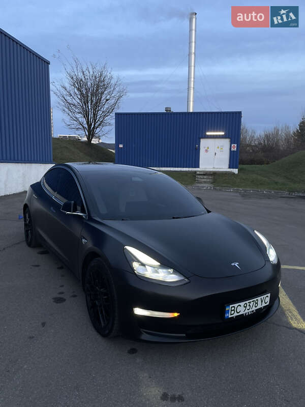 Седан Tesla Model 3 2020 в Львове фото 50 Седан Tesla Model 3 2020 в Львове