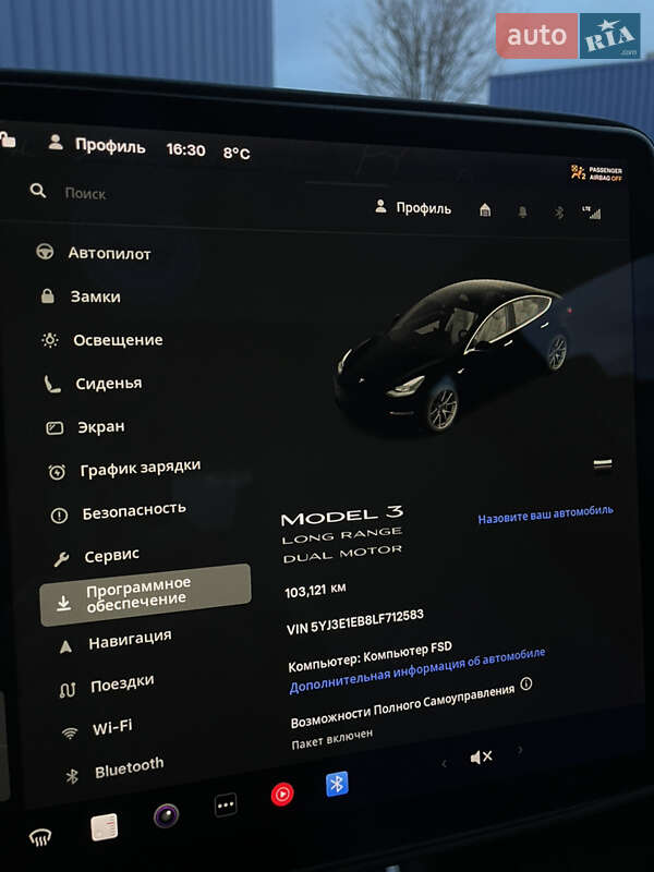 Седан Tesla Model 3 2020 в Львове