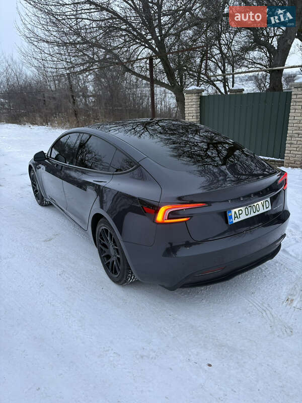 Седан Tesla Model 3 2024 в Запорожье