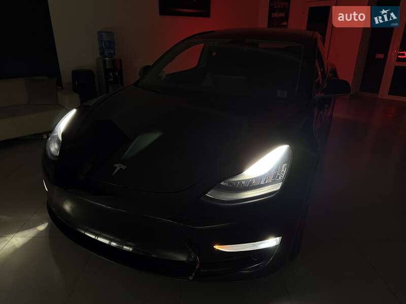 Седан Tesla Model 3 2019 в Дрогобичі фото 8 Седан Tesla Model 3 2019 в Дрогобичі