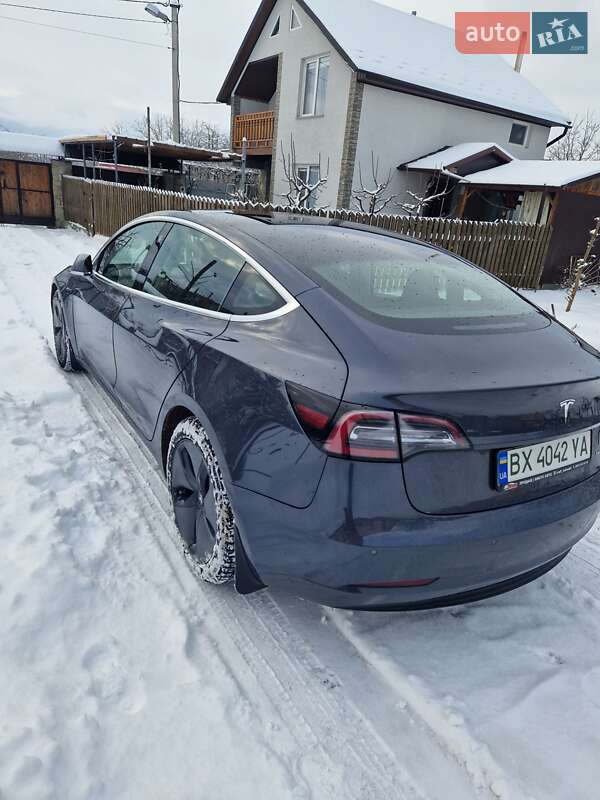 Седан Tesla Model 3 2019 в Кам'янець-Подільському