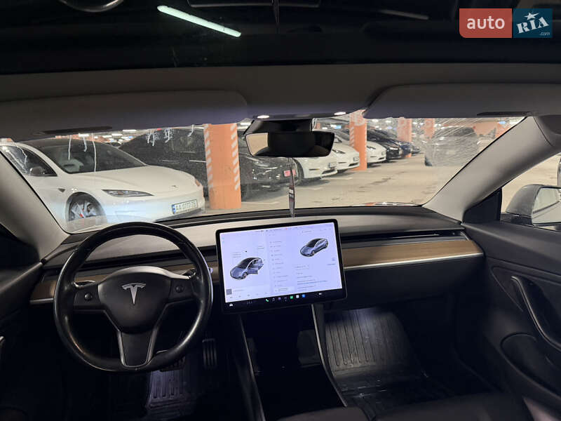 Седан Tesla Model 3 2019 в Киеве фото 9 Седан Tesla Model 3 2019 в Киеве