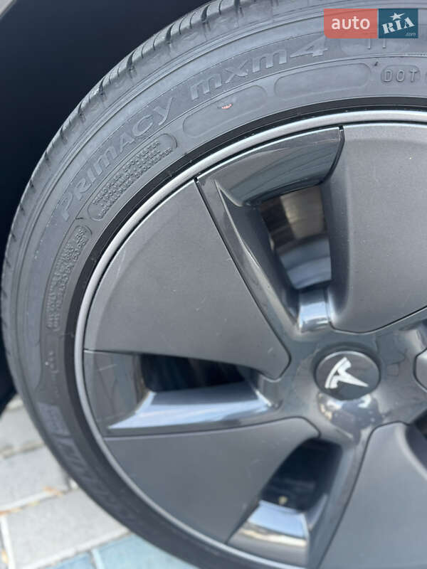 Седан Tesla Model 3 2023 в Измаиле фото 21 Седан Tesla Model 3 2023 в Измаиле