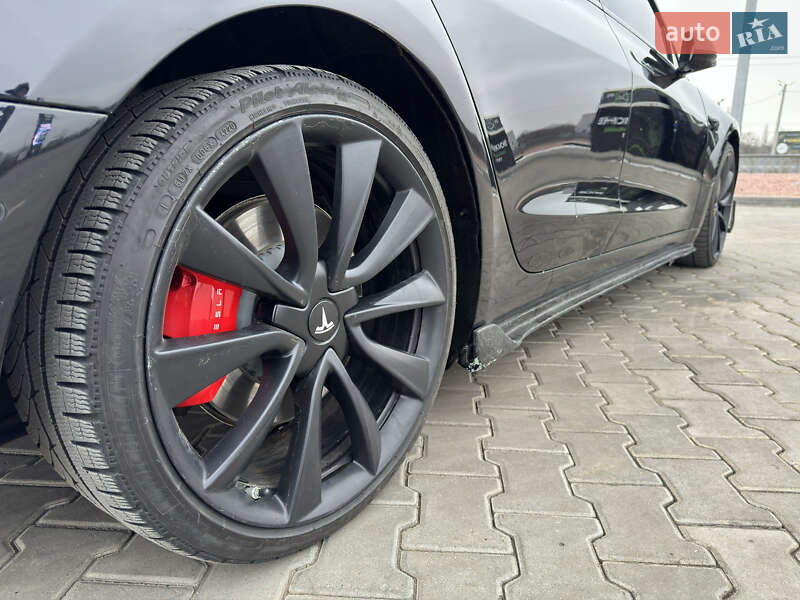 Седан Tesla Model 3 2018 в Николаеве