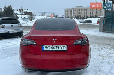 Седан Tesla Model 3 2022 в Львове
