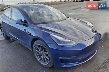 Седан Tesla Model 3 2021 в Львове